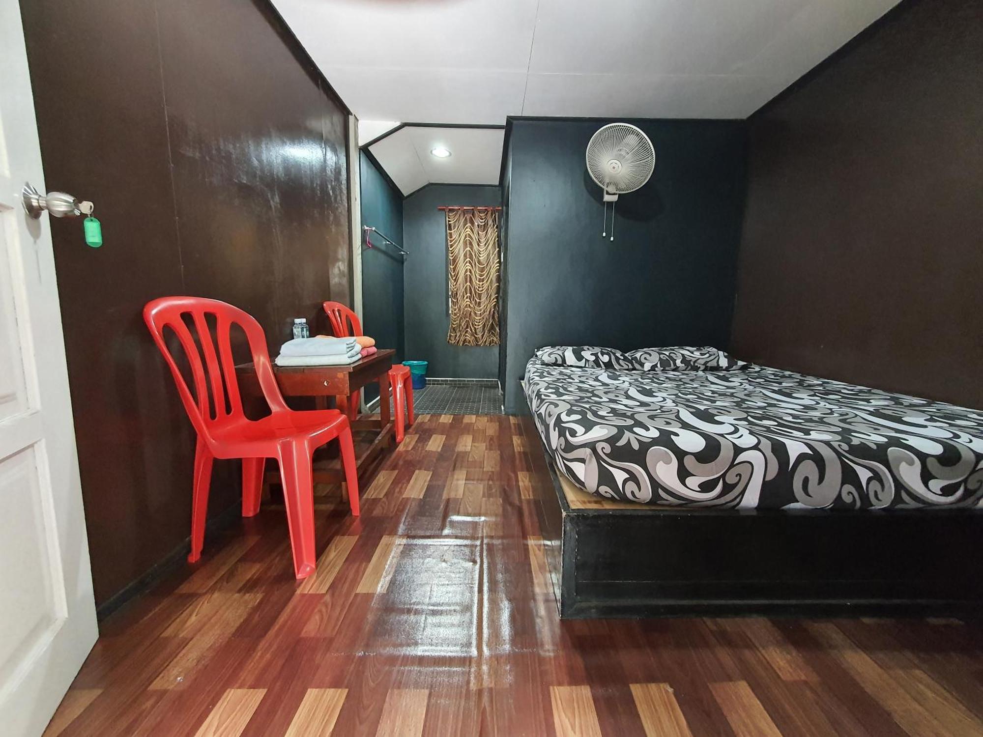 Maznah Guest House Чератинг Экстерьер фото